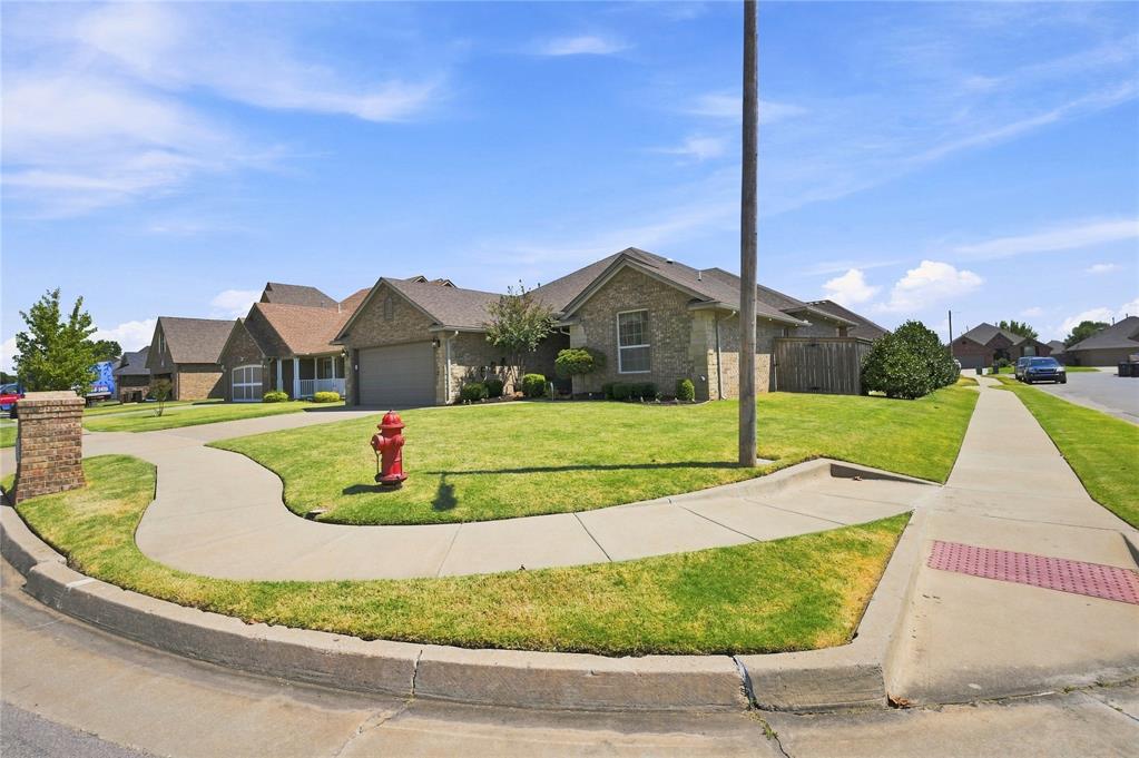 14524 Briarcliff Drive Property Photo 3