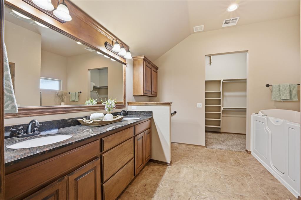 14524 Briarcliff Drive Property Photo 17