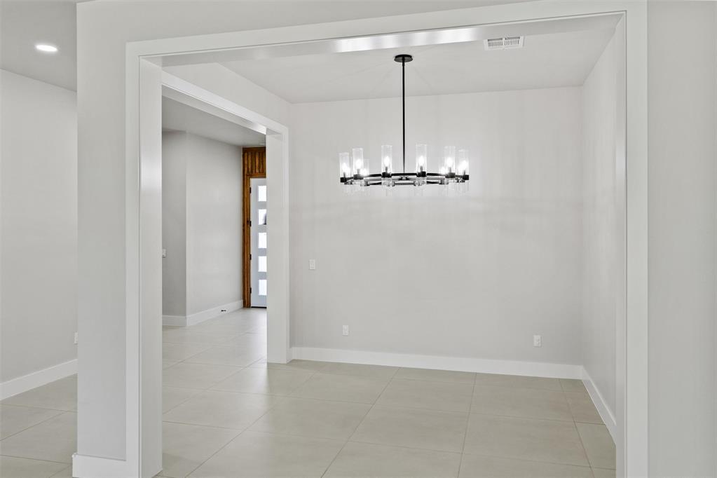 15444 Bonita Lane Property Photo 5