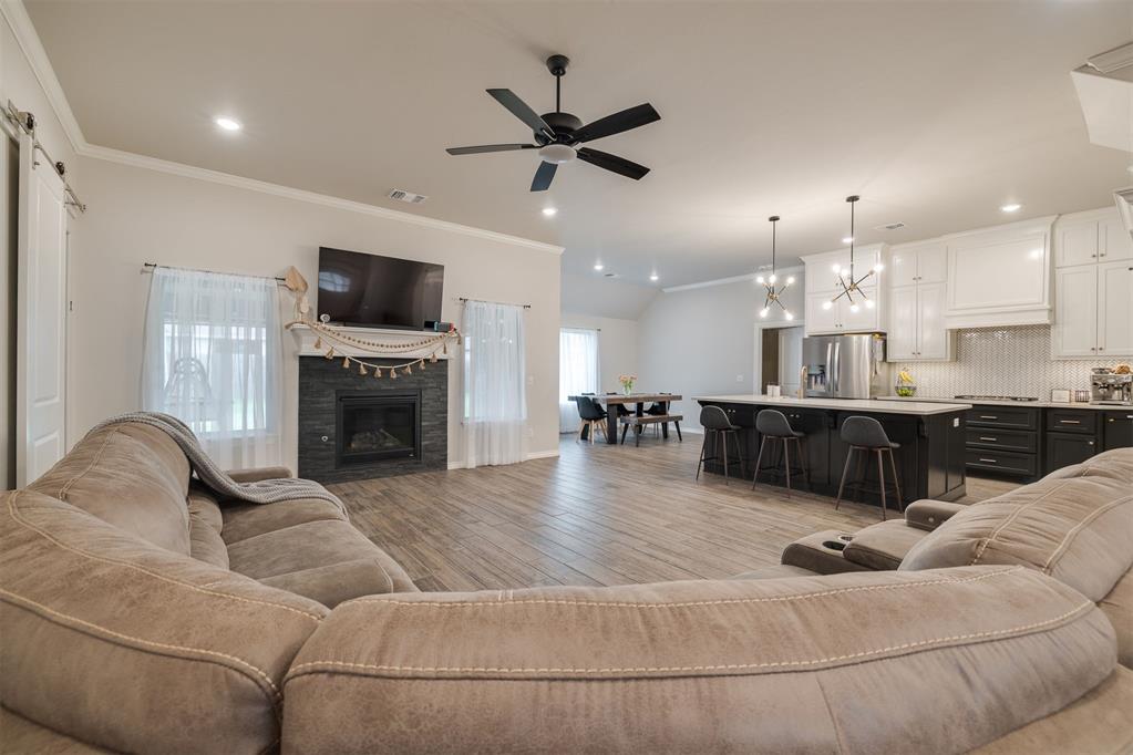 801 Bison Crossing Drive Property Photo 17
