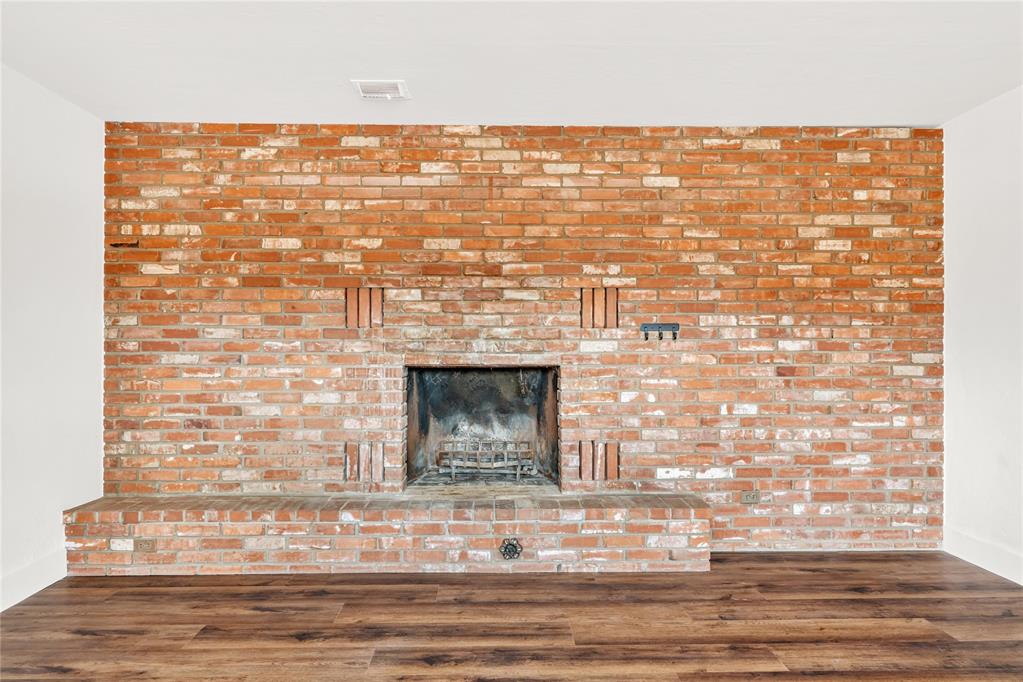 1102 N Noble Avenue Property Photo 11