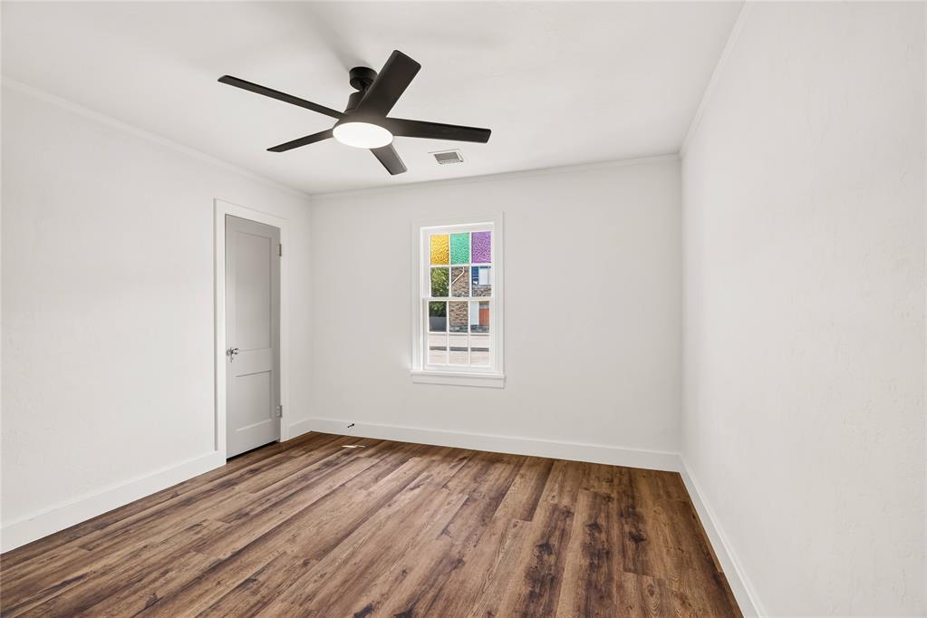 1102 N Noble Avenue Property Photo 25