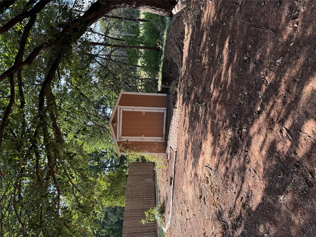 1231 Douglas Circle Property Photo 4