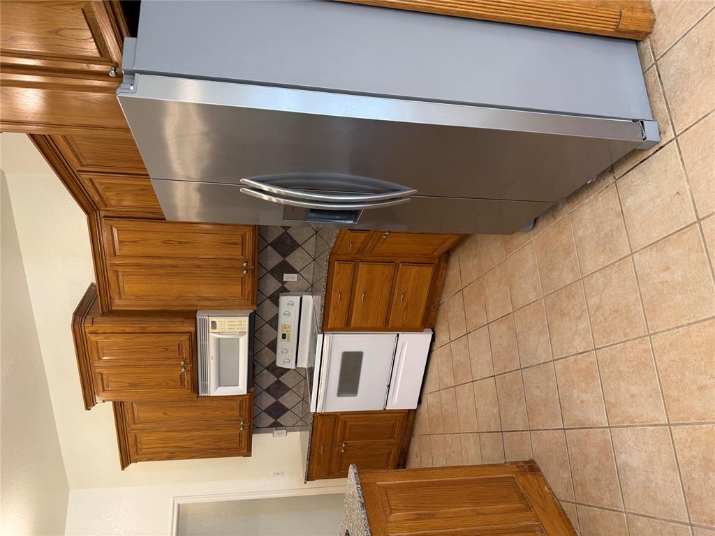 1231 Douglas Circle Property Photo 13