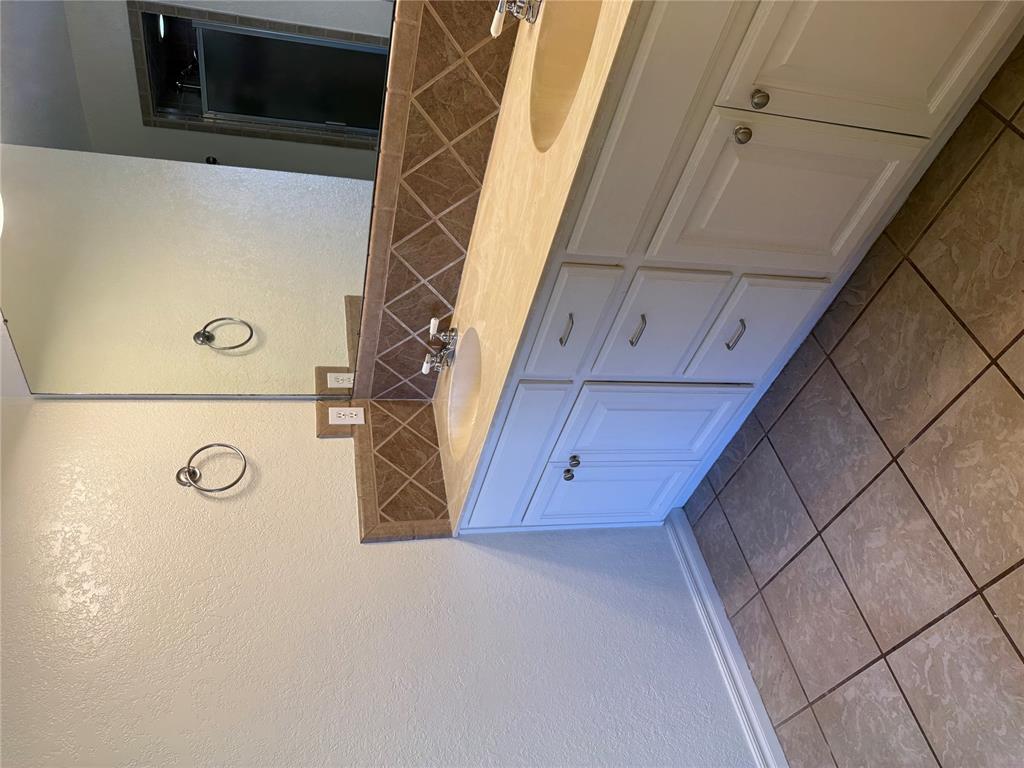 1231 Douglas Circle Property Photo 22