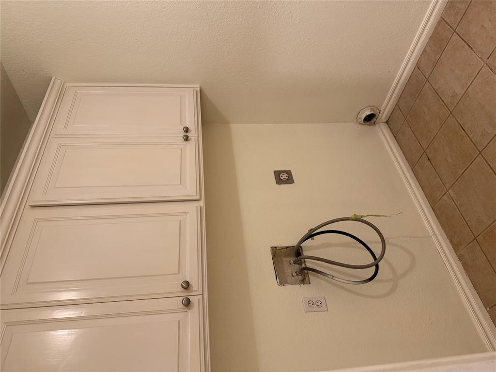 1231 Douglas Circle Property Photo 30