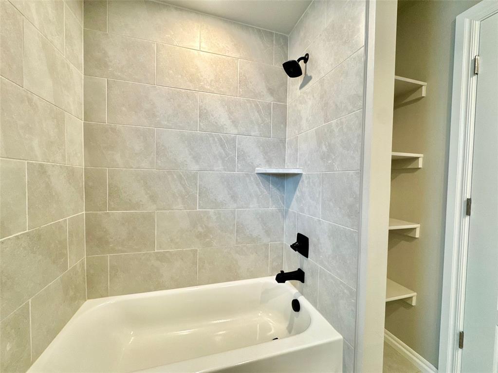 1612 Ne 35th Street Property Photo 37