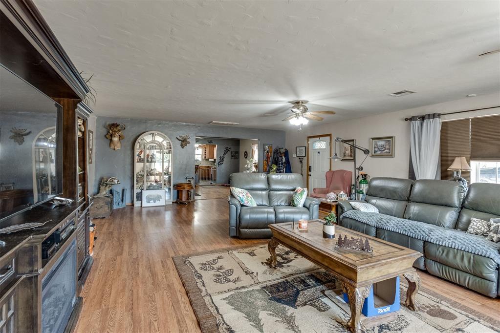 334486 E Highway 62 Property Photo 11