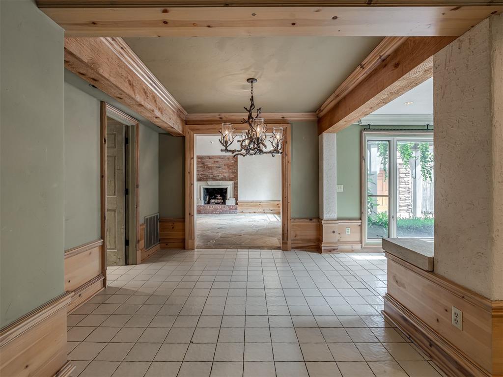 1105 Tedford Way Property Photo 18