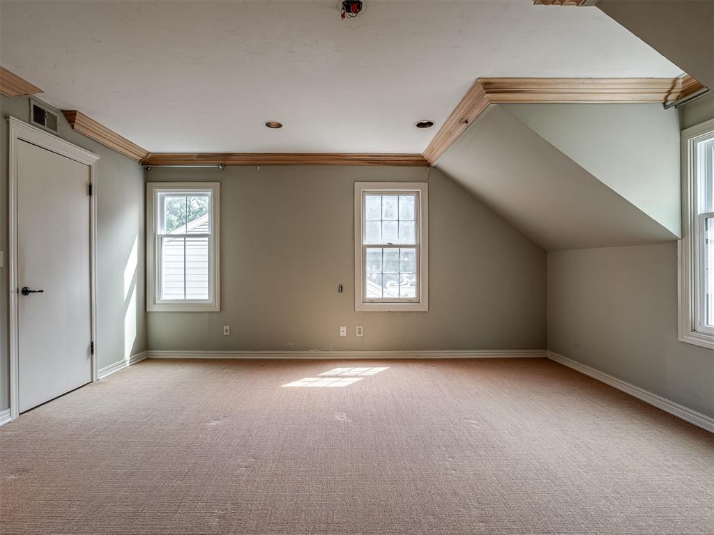 1105 Tedford Way Property Photo 34
