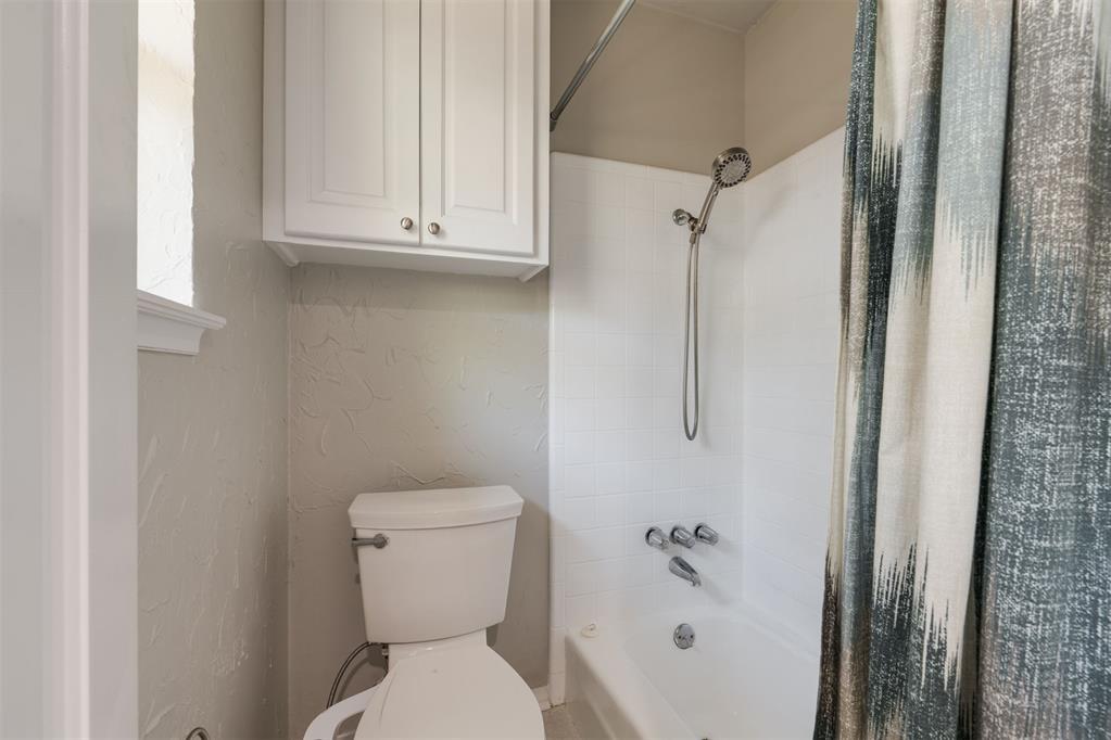 2805 Nw 117 Street Property Photo 25