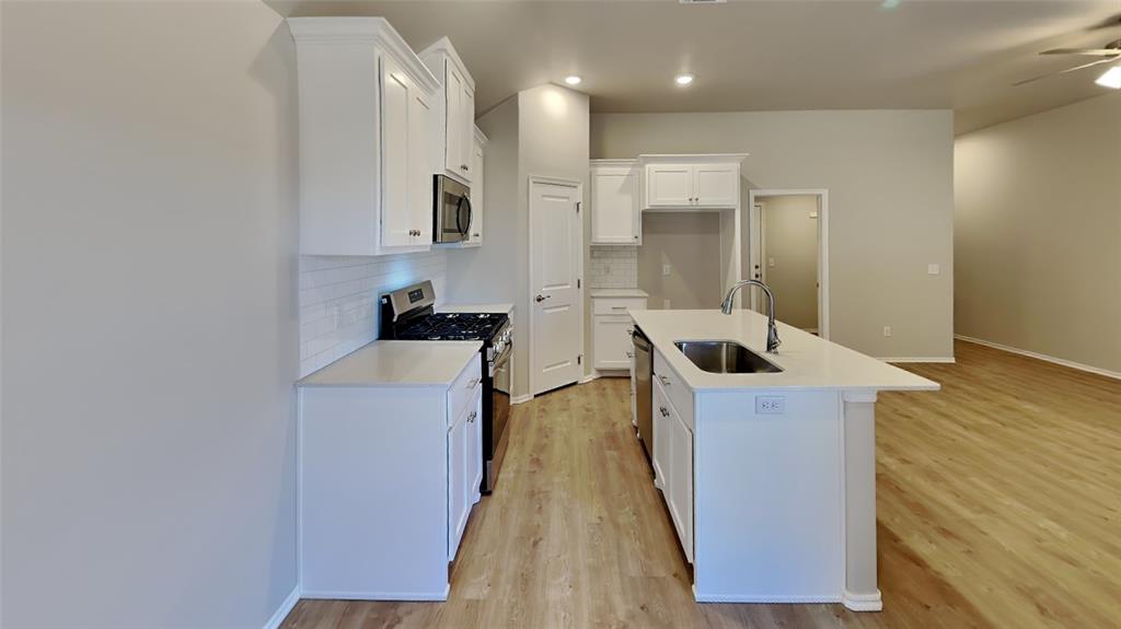 12704 Elba Drive Property Photo 8