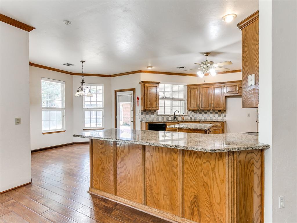 11008 Wineview Drive Property Photo 10