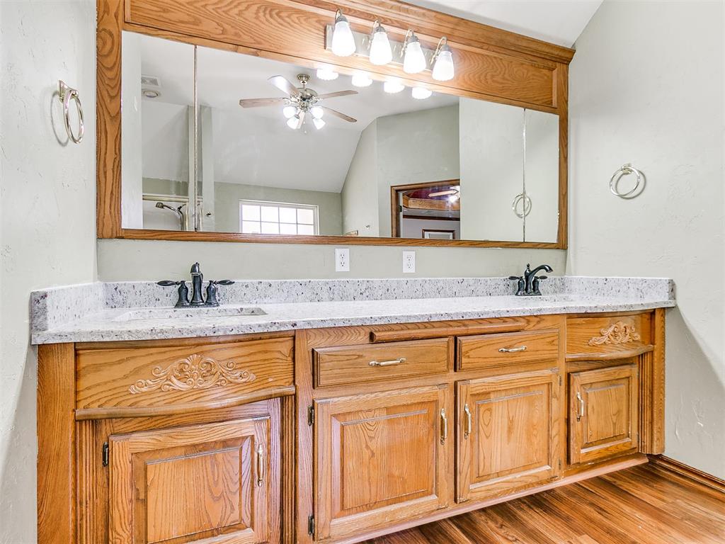 11008 Wineview Drive Property Photo 14
