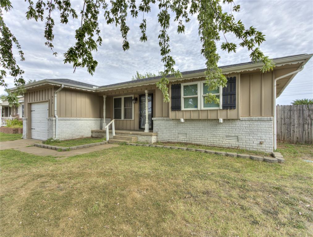 913 W Mitchell Drive Property Photo 1