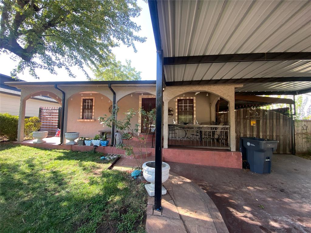 6112 Nw 55th Street Property Photo 2
