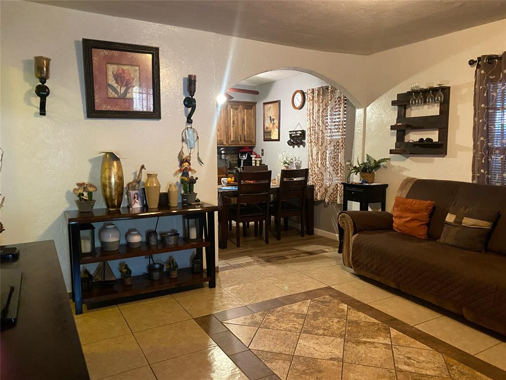 6112 Nw 55th Street Property Photo 6
