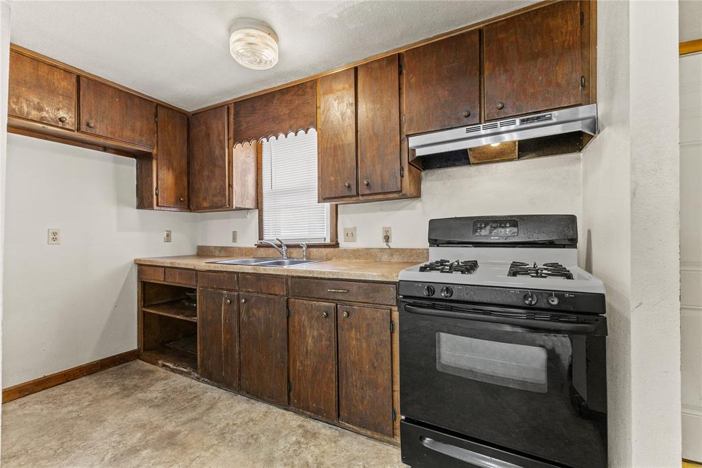 618 N State Street Property Photo 10