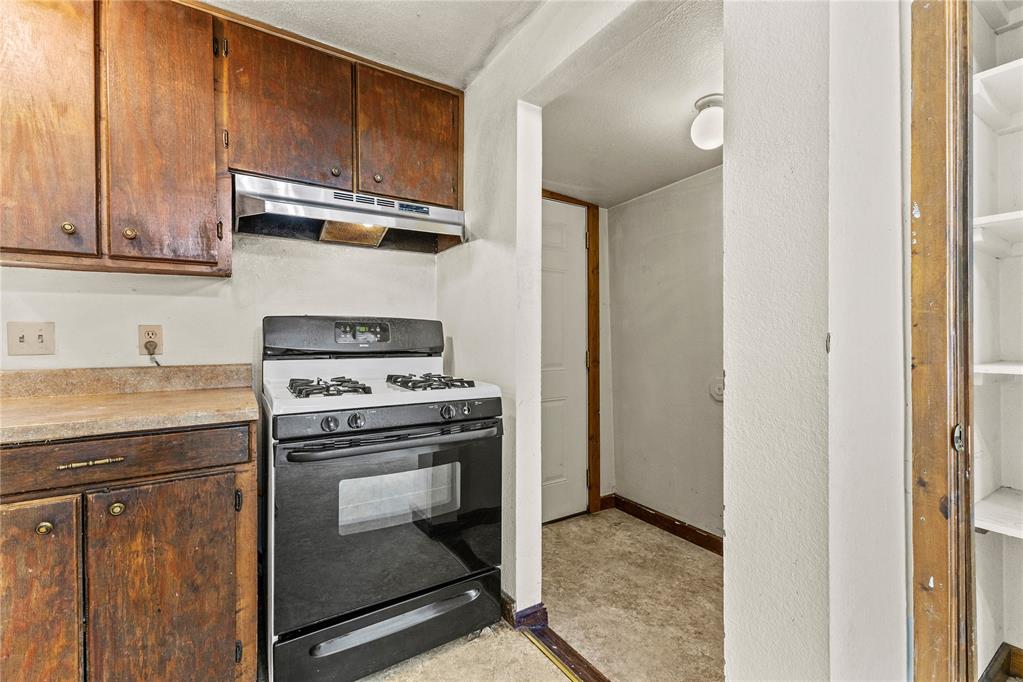 618 N State Street Property Photo 11