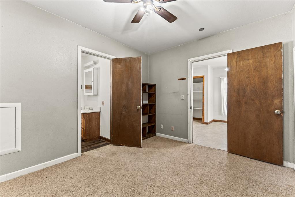 618 N State Street Property Photo 13