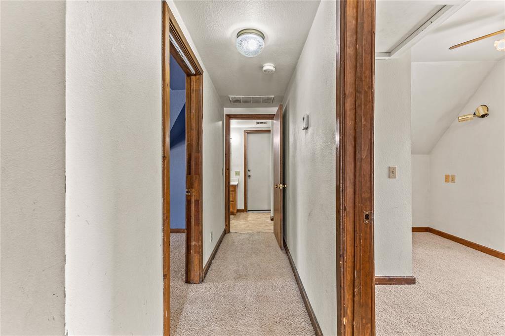 618 N State Street Property Photo 15