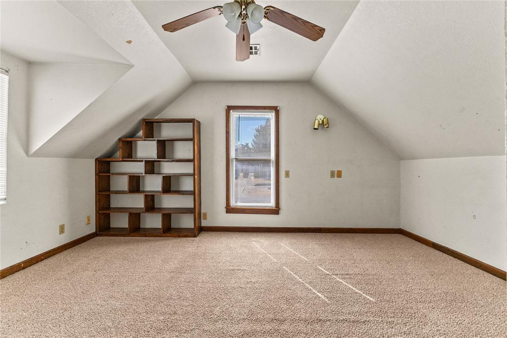 618 N State Street Property Photo 17