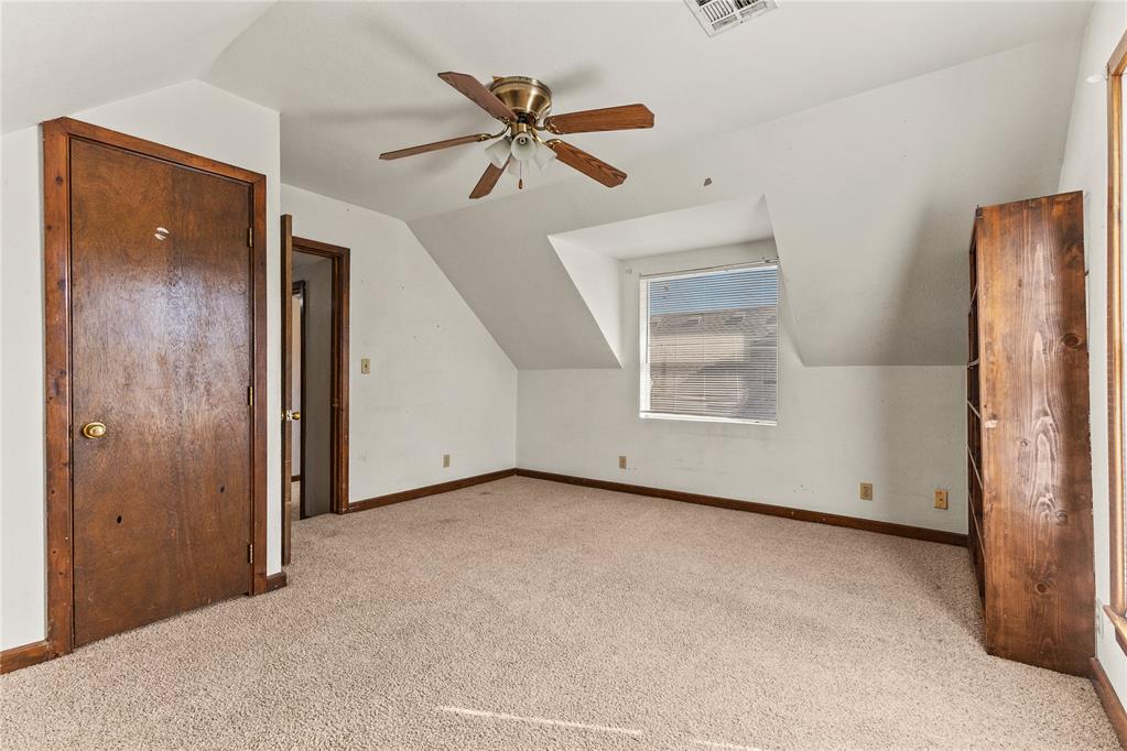 618 N State Street Property Photo 18