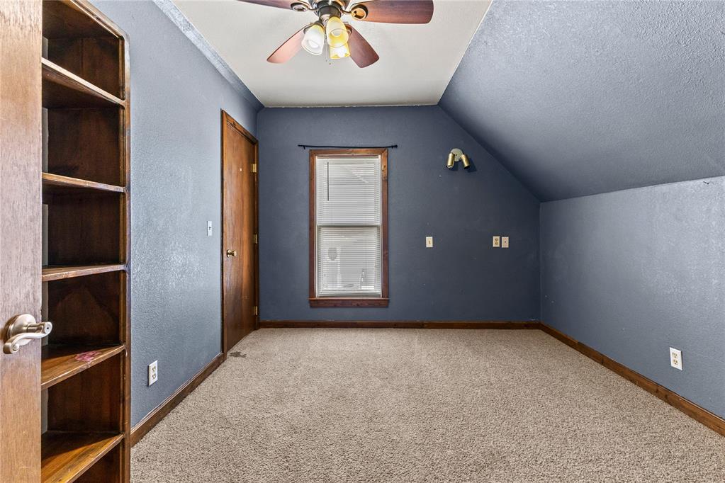 618 N State Street Property Photo 23