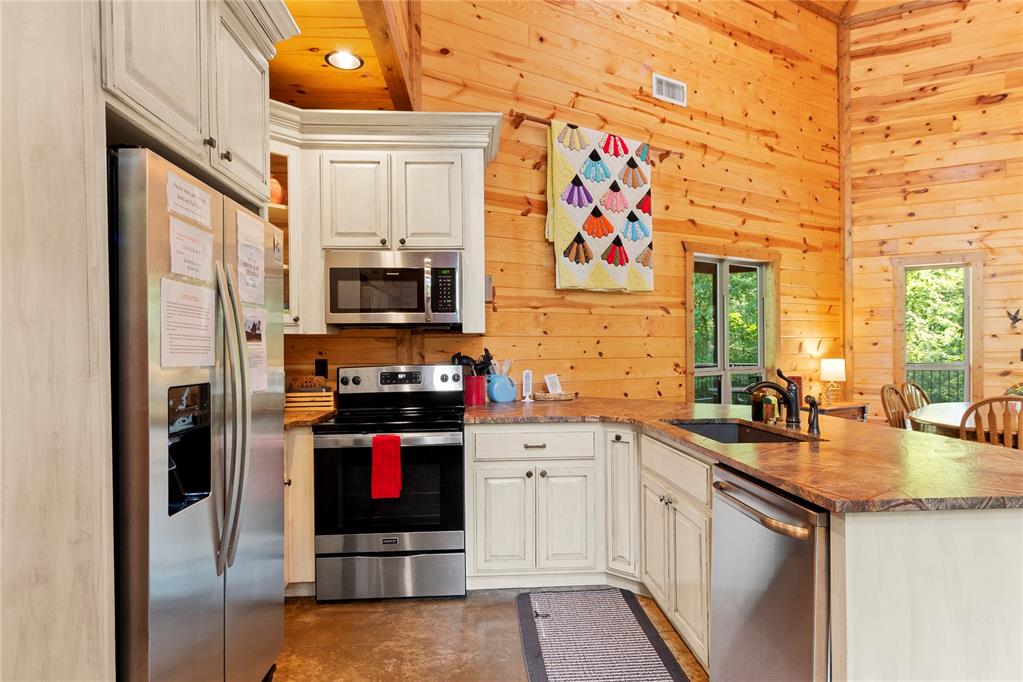 69 White Tail Circle Property Photo 11