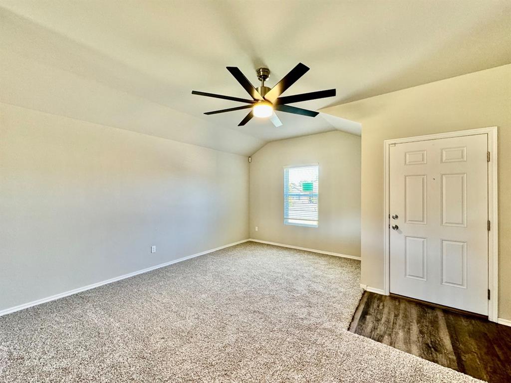 933 Klare Lane Property Photo 2