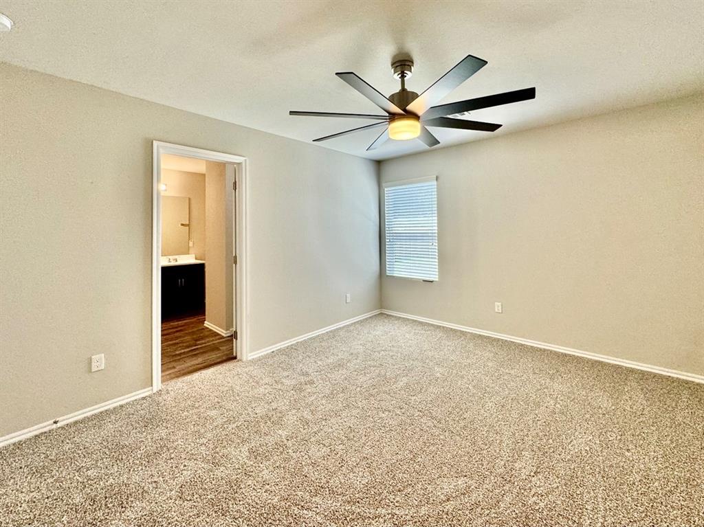 933 Klare Lane Property Photo 10