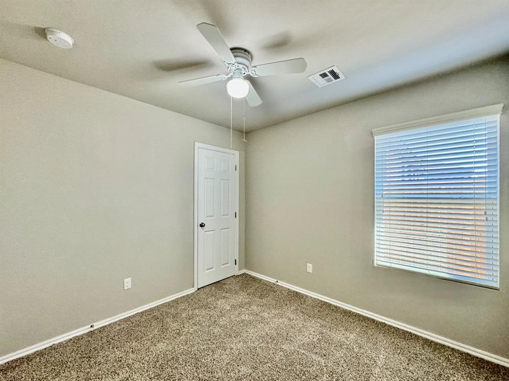 933 Klare Lane Property Photo 14