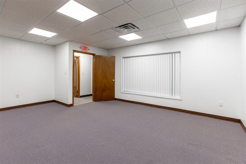2428 N Janeway Avenue Property Photo 3