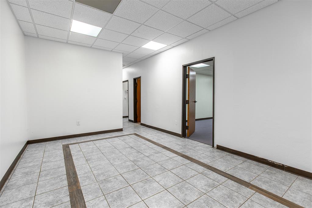 2428 N Janeway Avenue Property Photo 12
