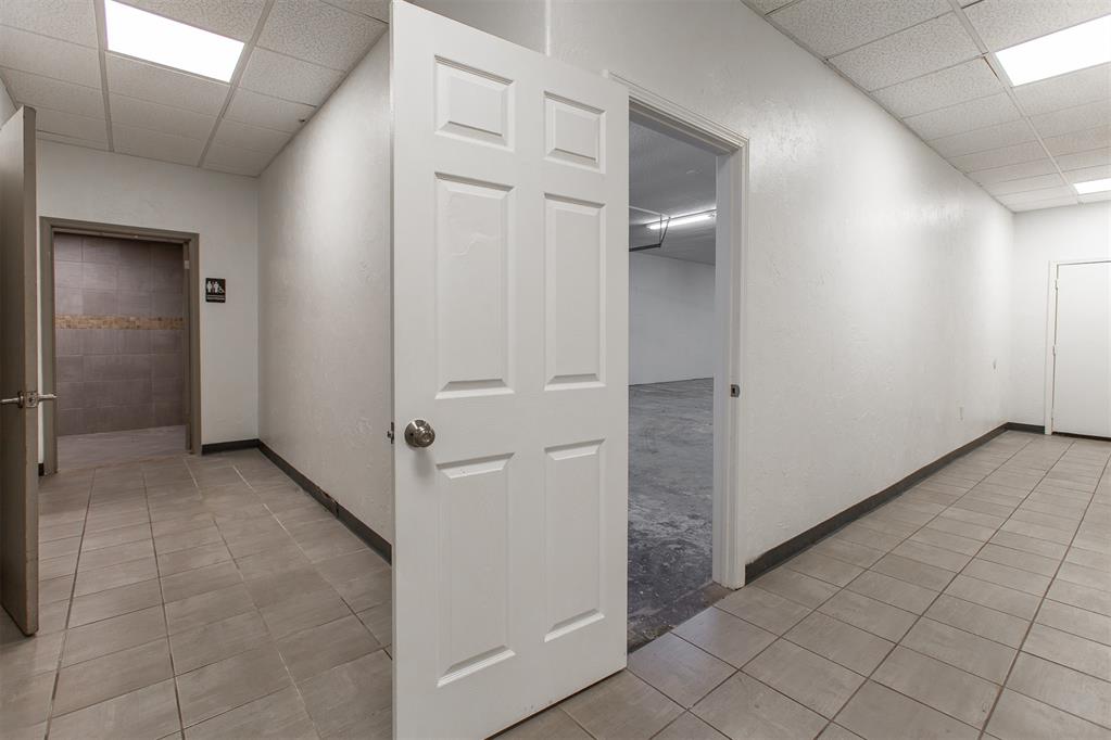 2428 N Janeway Avenue Property Photo 13