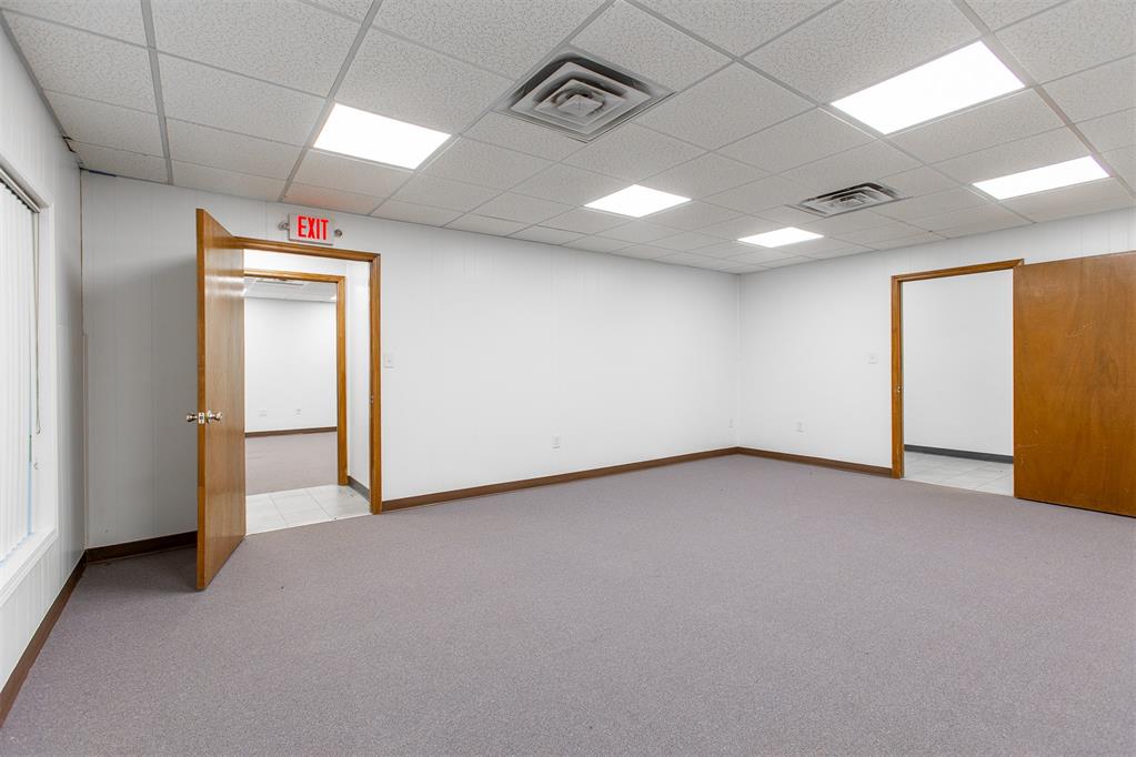 2428 N Janeway Avenue Property Photo 16