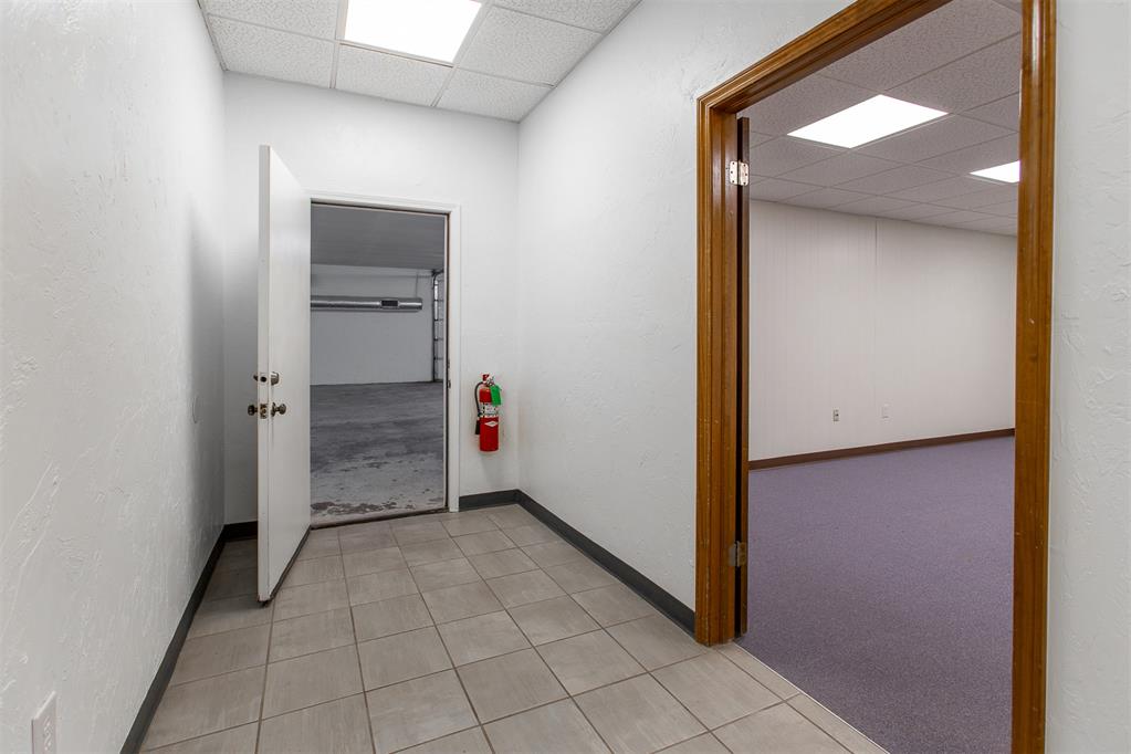 2428 N Janeway Avenue Property Photo 18