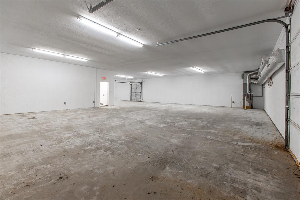2428 N Janeway Avenue Property Photo 21