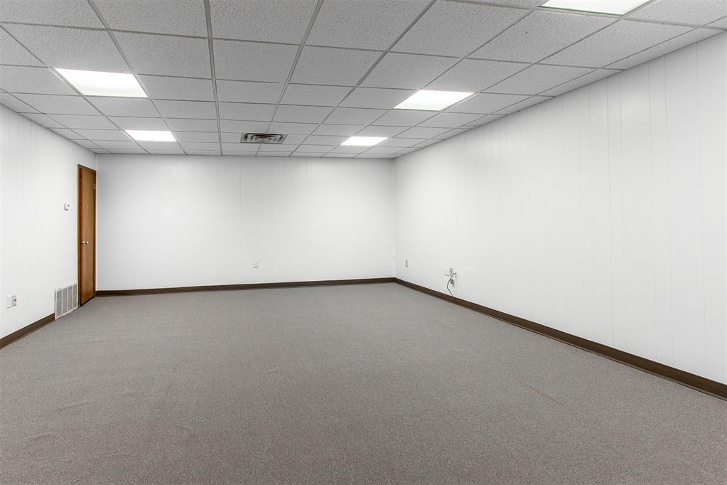 2428 N Janeway Avenue Property Photo 25