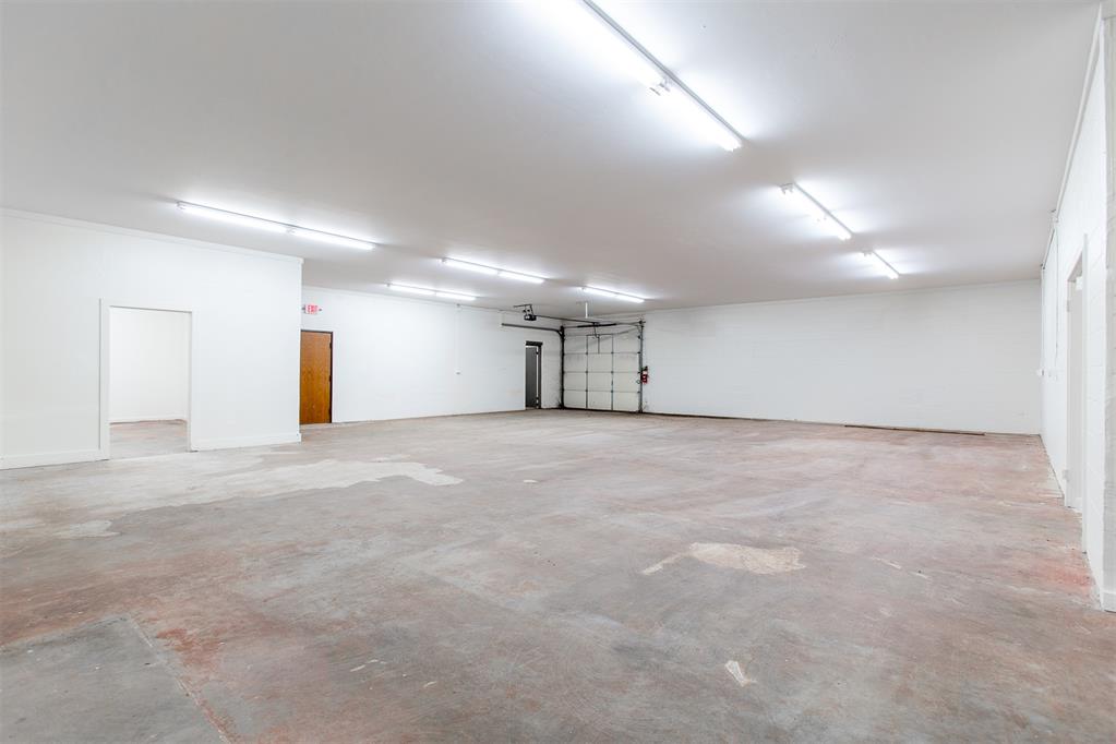 2428 N Janeway Avenue Property Photo 33
