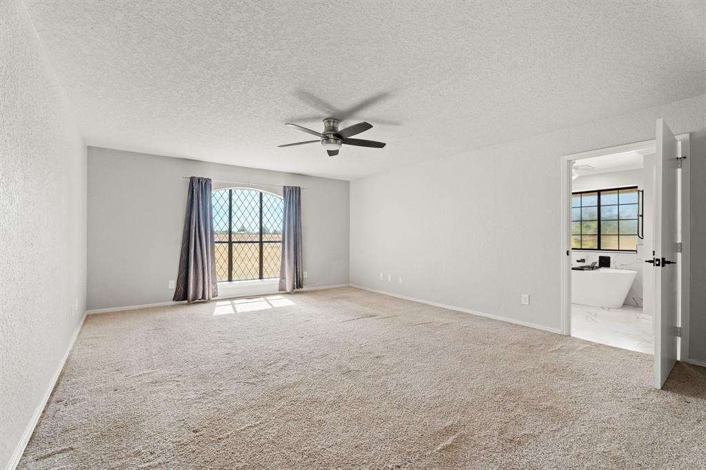 1811 Cedar Trail Property Photo 5