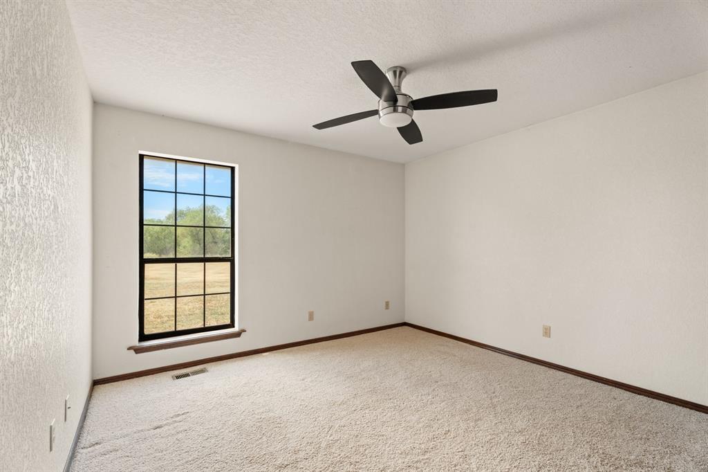 1811 Cedar Trail Property Photo 12
