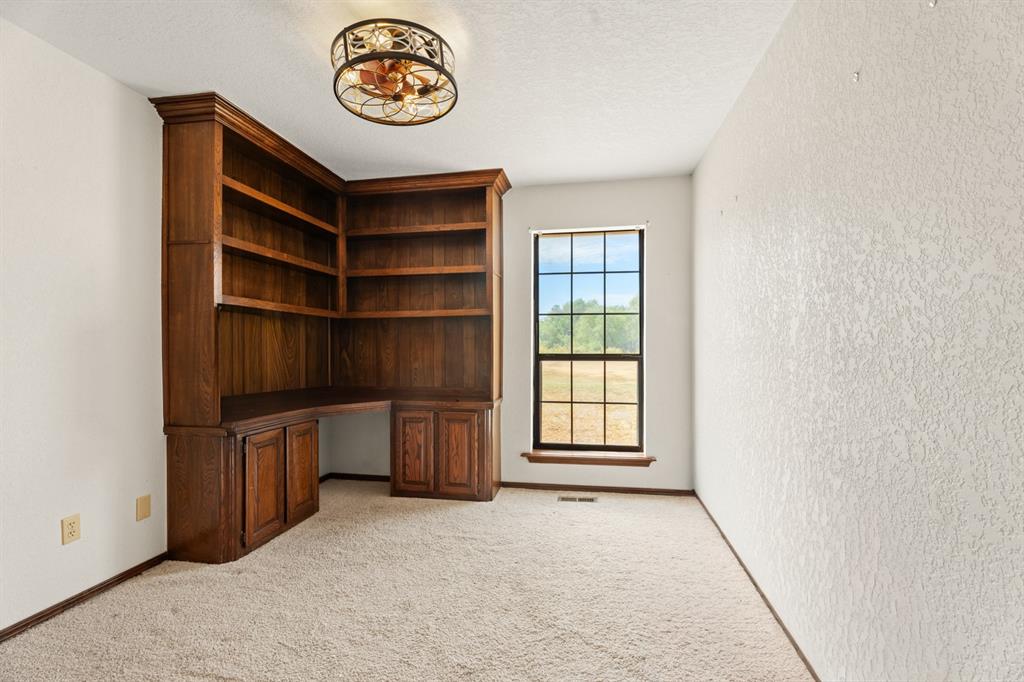 1811 Cedar Trail Property Photo 14