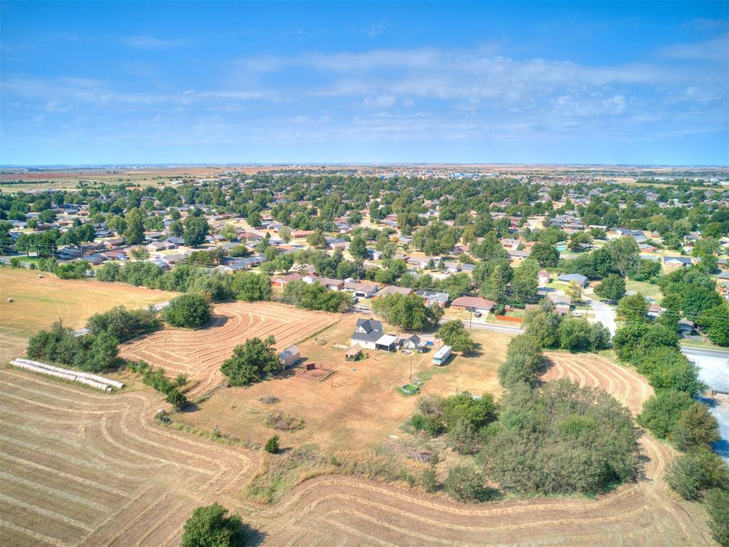 2201 S Choctaw Avenue Property Photo 4