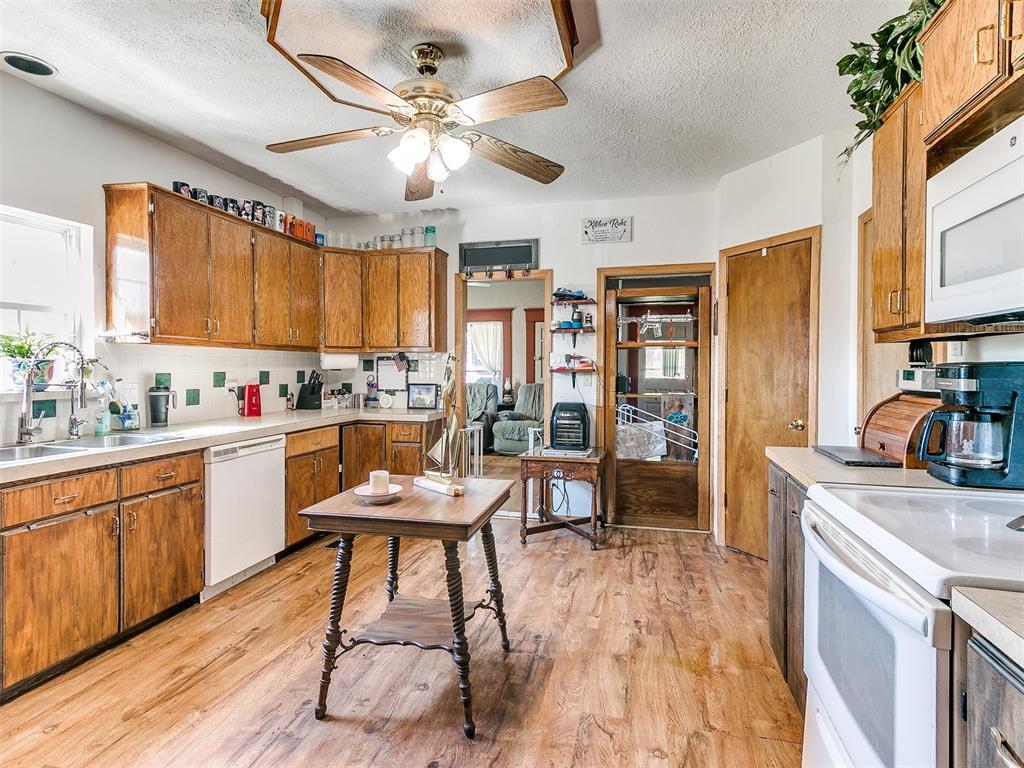 2201 S Choctaw Avenue Property Photo 12