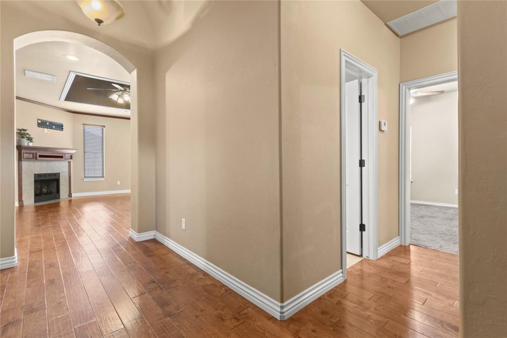 2513 Hayride Drive Property Photo 4