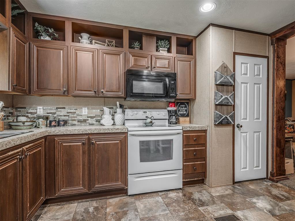 100041 N 3740 Road Property Photo 18