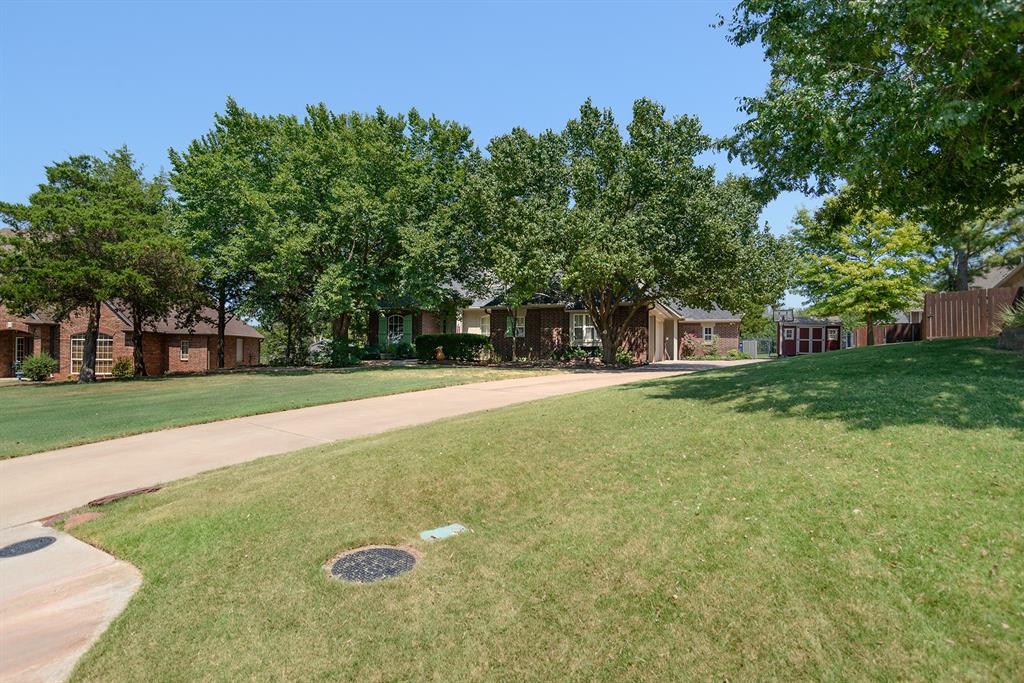 2211 S Copperfield Street Property Photo 6
