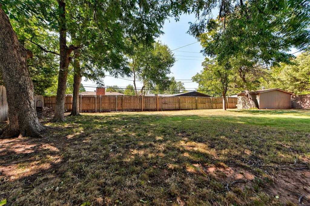 2520 Huntleigh Drive Property Photo 49