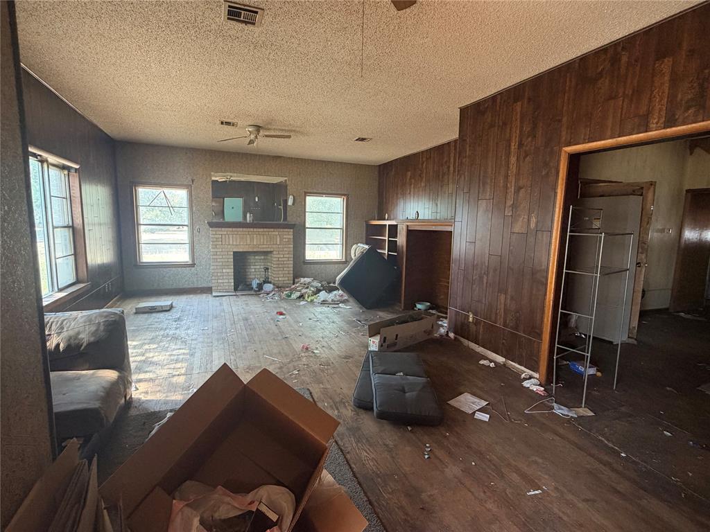 402 N Temple Street Property Photo 22